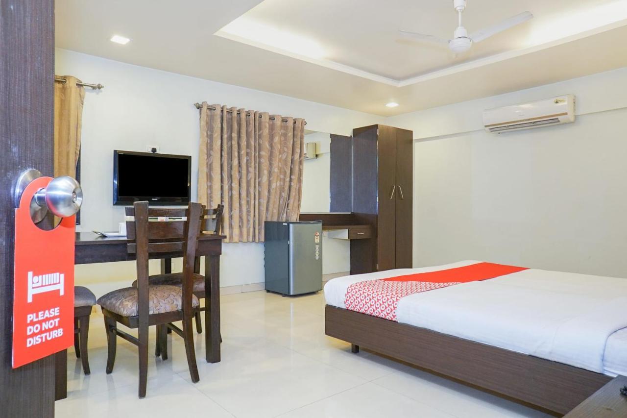 Oyo 10329 Ivy 3* Pune