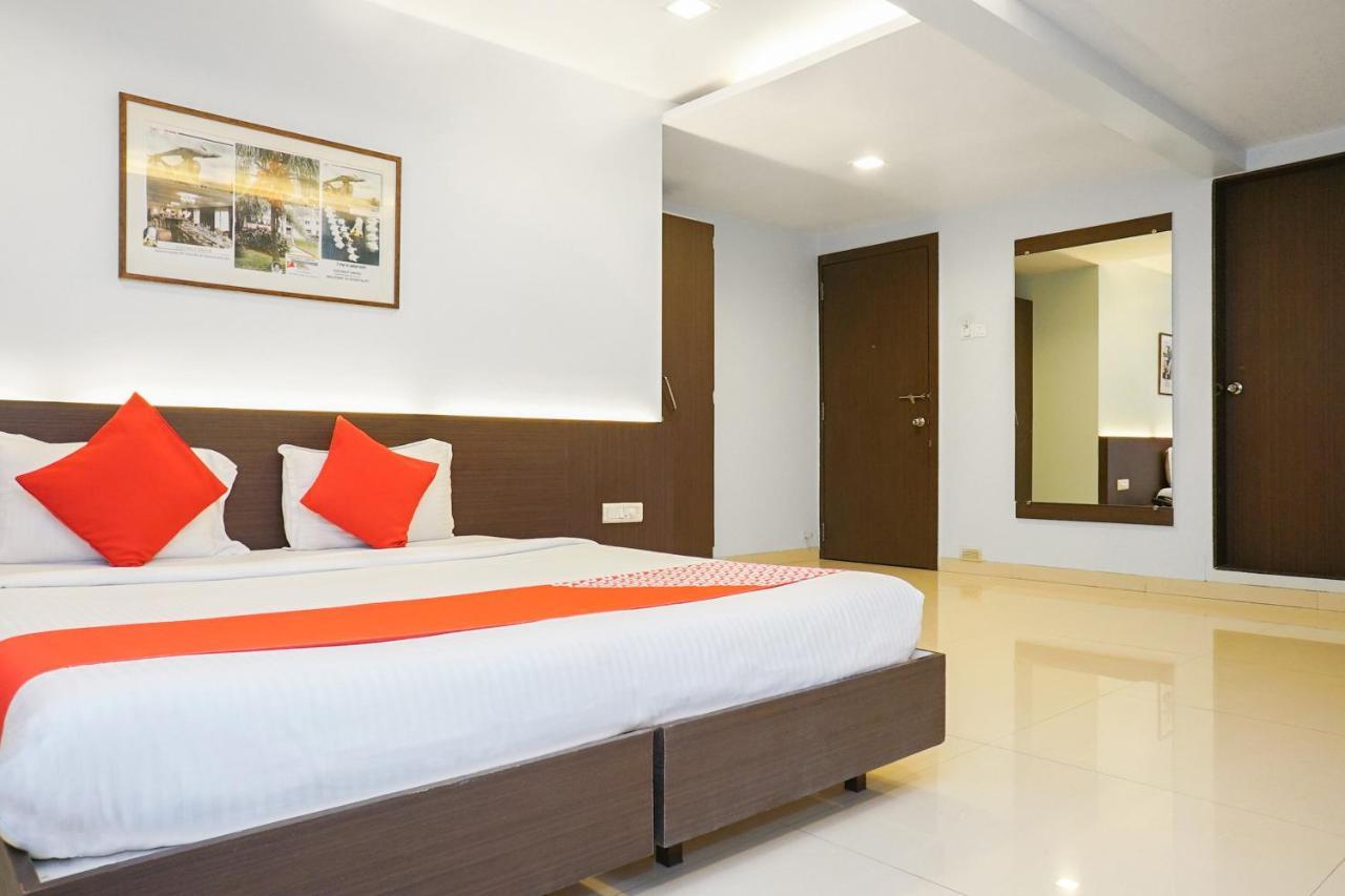 Oyo 10329 Ivy Pune