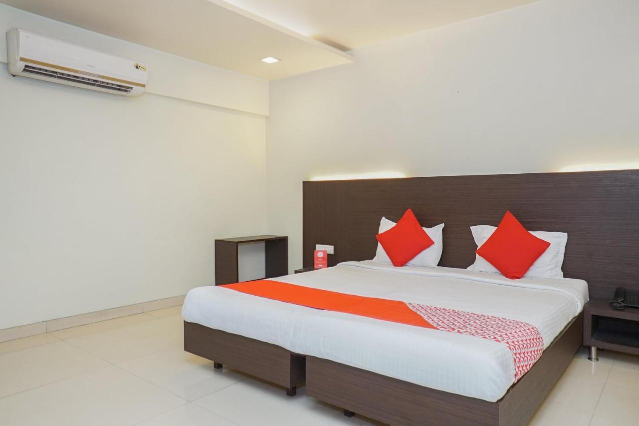Oyo 10329 Ivy 3* Pune